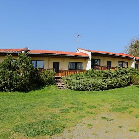 Bungalovy A Ubytovani Ratiborice- Zlic Česká Skalice Exteriör bild